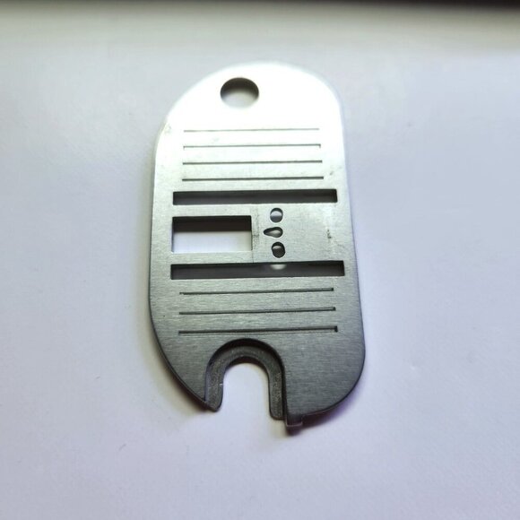 Singer Needle Throat Plate 381486 Singer Genuine Vintage Singer Needle P… - Picture 3 of 5